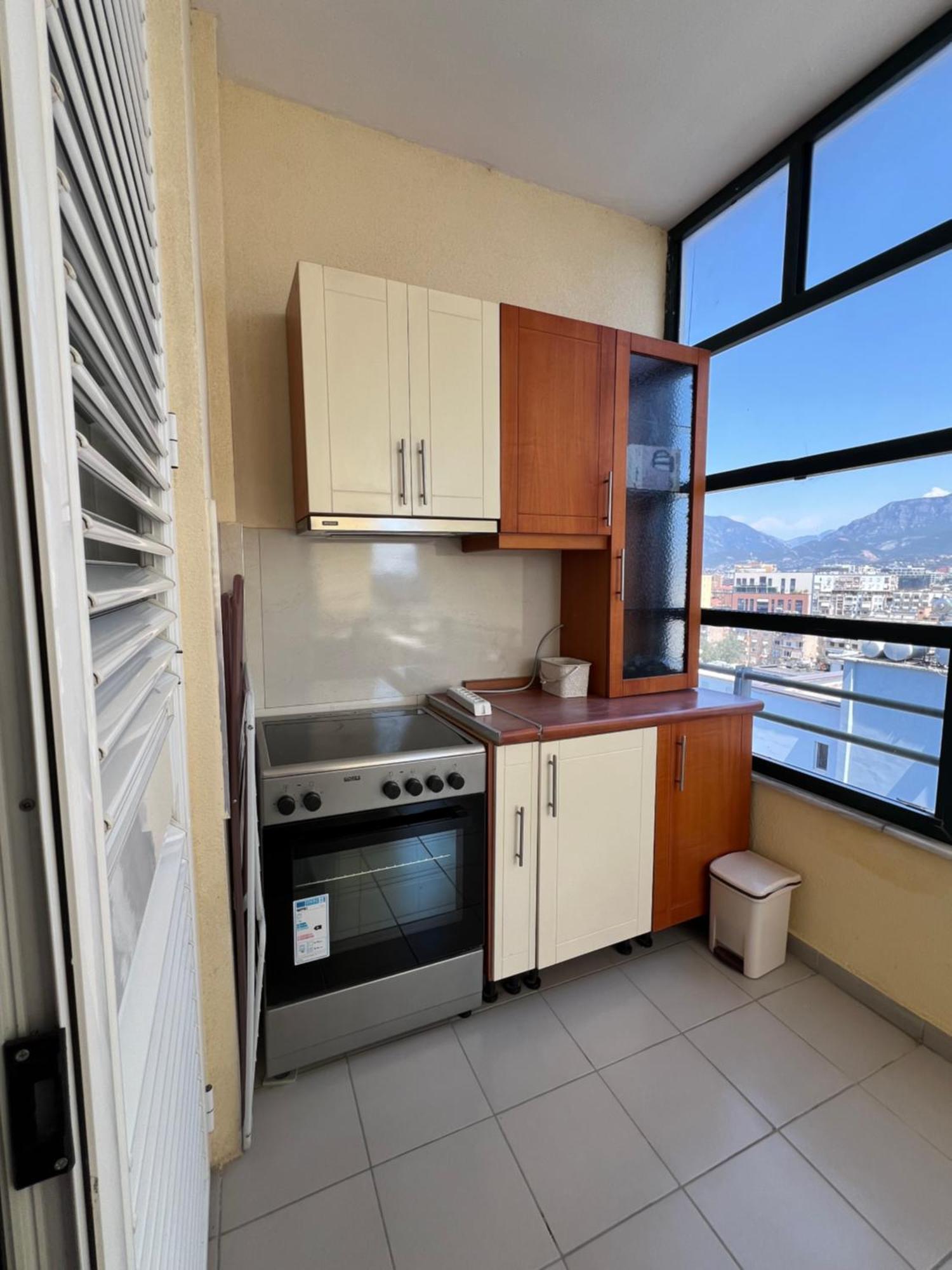 Center View Luxury Apartment 티라나 외부 사진